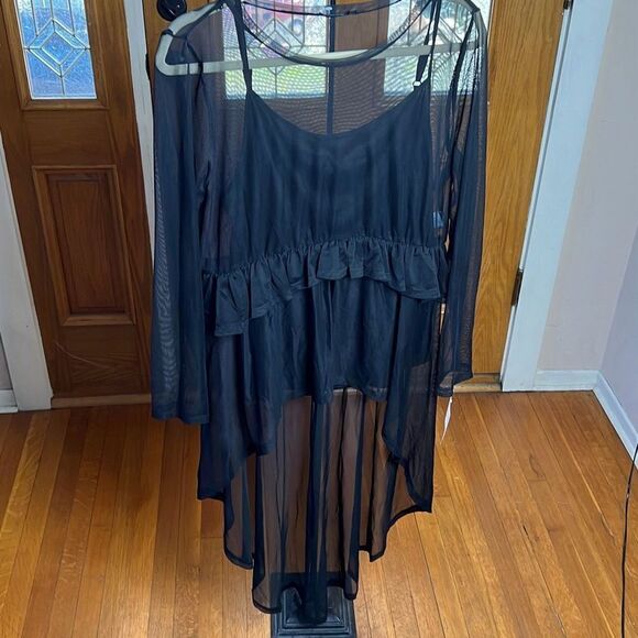 Hannah Black Sheer High Low Ruffle Top Size Large Nwt - Picture 1 of 6